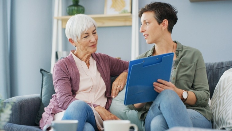 Caring for Aging Parents: Financial Questions to Discuss