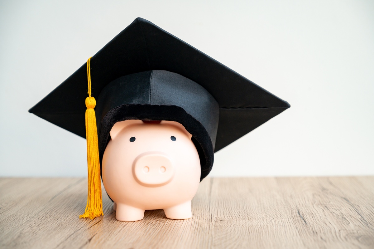 Are Colleges Offering Sale Prices? You Bet!