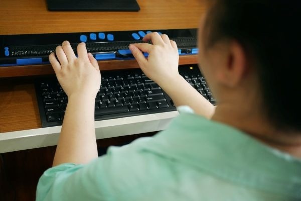 How Assistive Technology Benefits Students With Disabilities