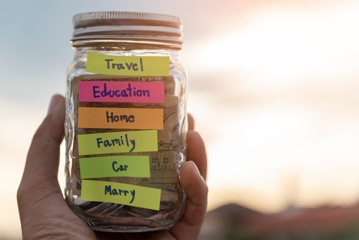 Participant Corner: Saving in Your 20s, 30s, 40s and Up… What Changes?