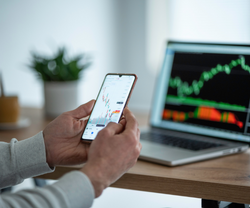 The Long Game: The Risks of Day Trading and the Benefits of Long-Term Investment