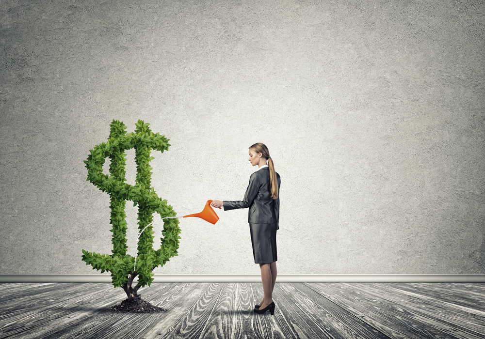 How Can Young Investors Stay Motivated to Stick to a Financial Plan?