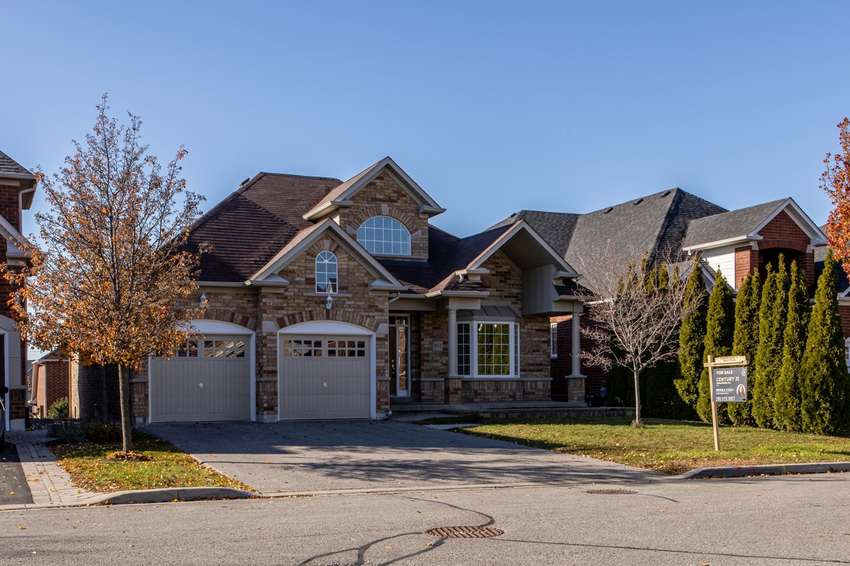 Should You Keep the House in a Divorce? A Financial Advisor's Framework
