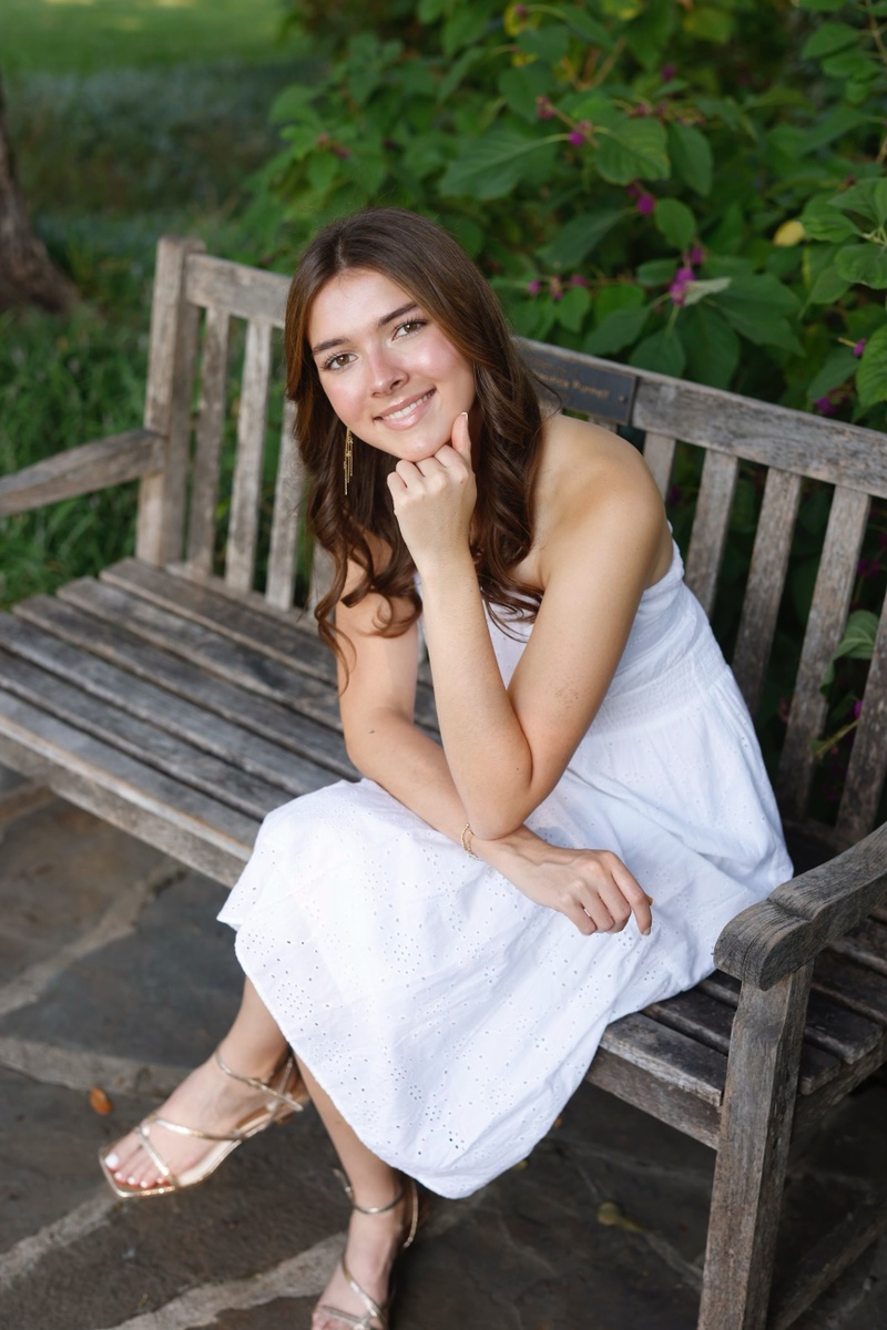 Navigating Financial Independence: A Soon to Be College Freshman's Guide to Smart Money Moves