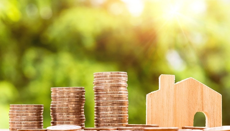 Can Home Insurance Agents Assist Homeowners in Managing Rising Premiums?
