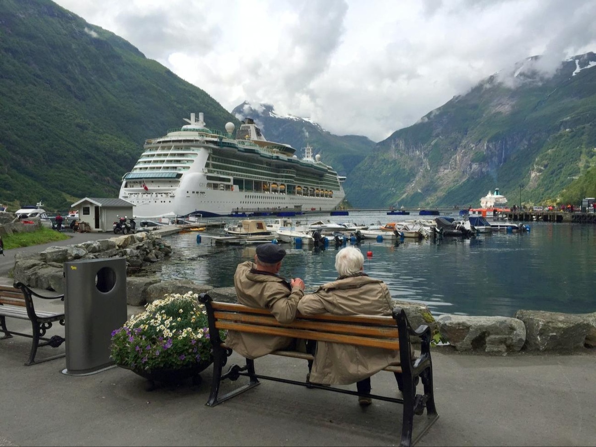 Is Travel on Your Retirement Bucket List? Make it Part of Your Financial Plan