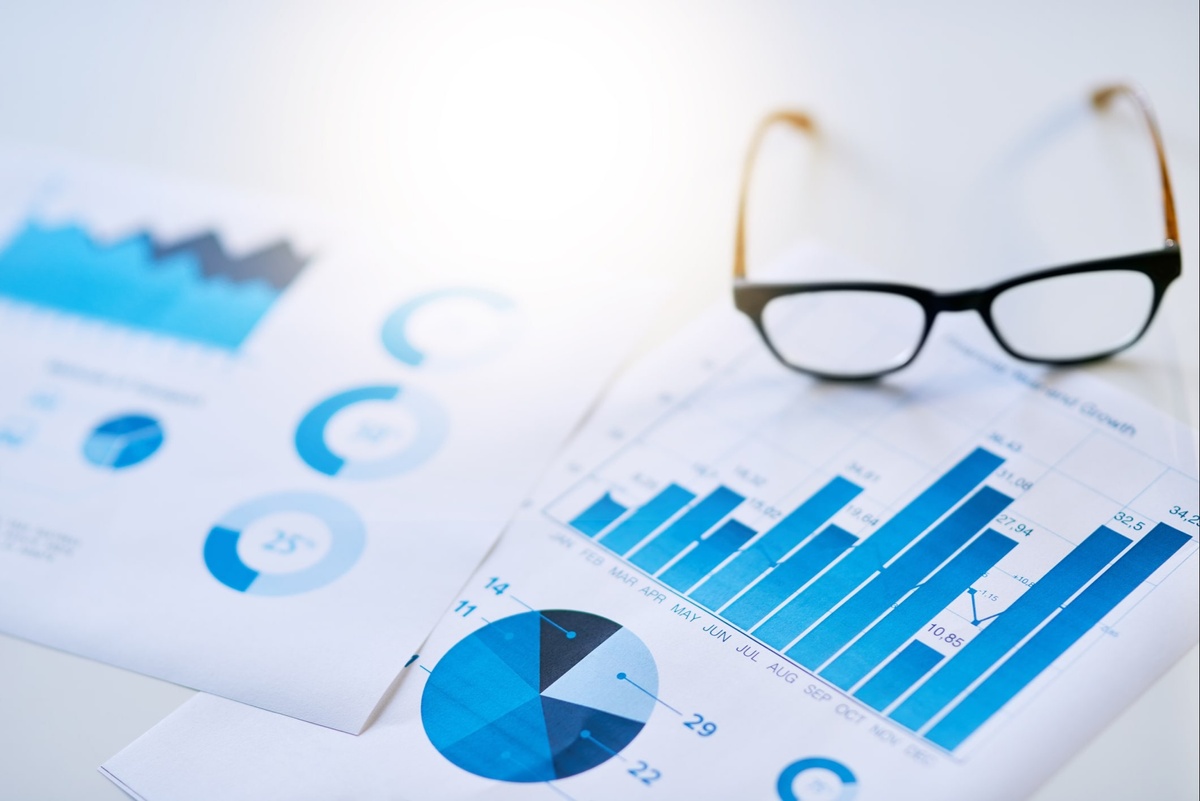 Your Anterior Cingulate Cortex and the Stock Market