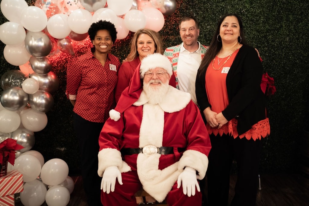 Sips & Snaps with Santa