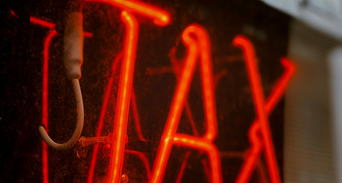 The Tax Cliff Is Coming: What the Expiring TCJA Provisions Mean for High Earners