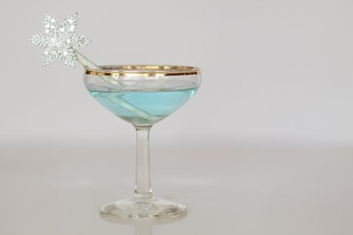Planning a Holiday Office Party? Here's How to Reduce Liability