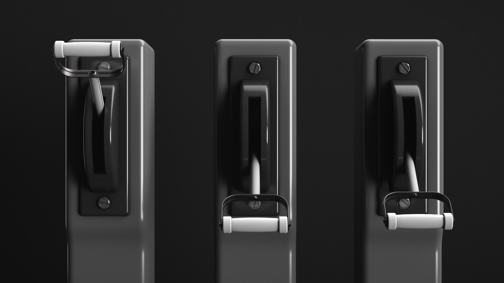 Three financial levers: Advantages for young investors