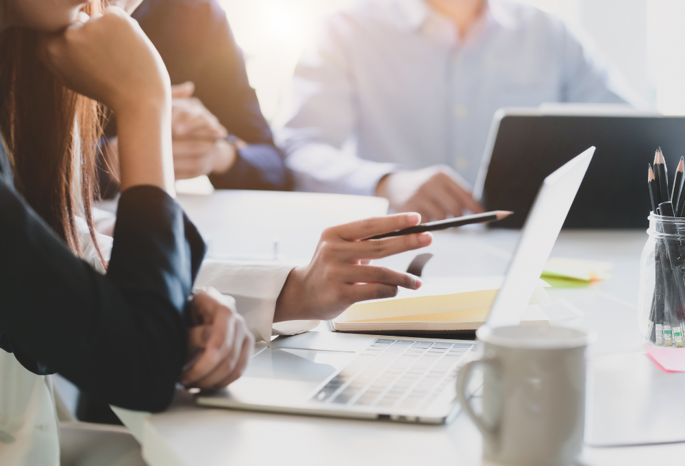 How Businesses Can Attract and Retain Employees While Saving Money
