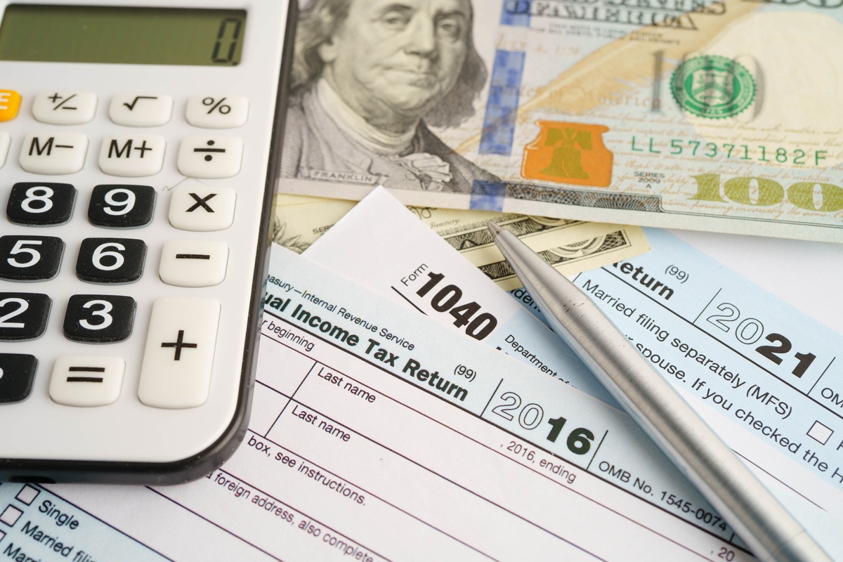 The One Tax Break the IRS Gives You for Free — and When You Might Lose It