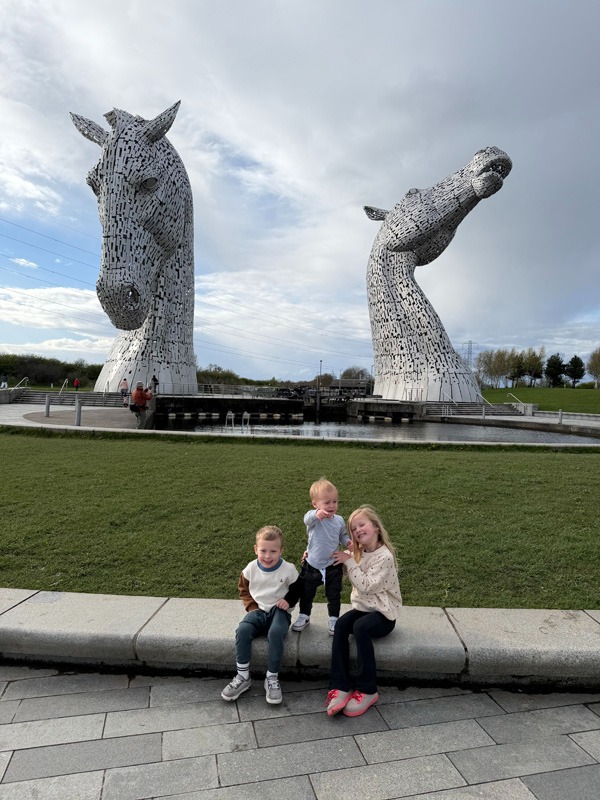 041f3976-f5e4-4876-9b45-eb193ba1d0ff