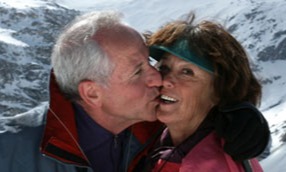 couple-kissing