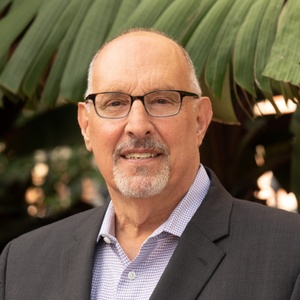 Mr Michael Cosentino