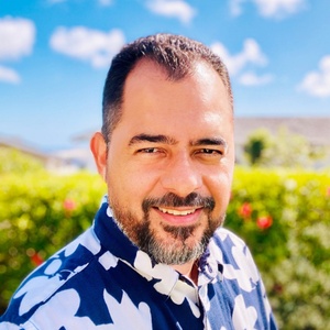 Mauricio J.M. Santos