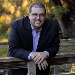 Ian R. Hastings, MBA®,CHFC®,RICP®