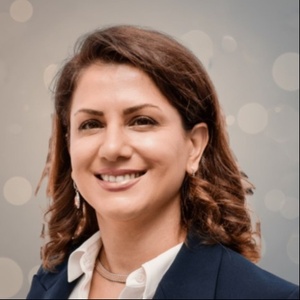 Fatima Naqinia