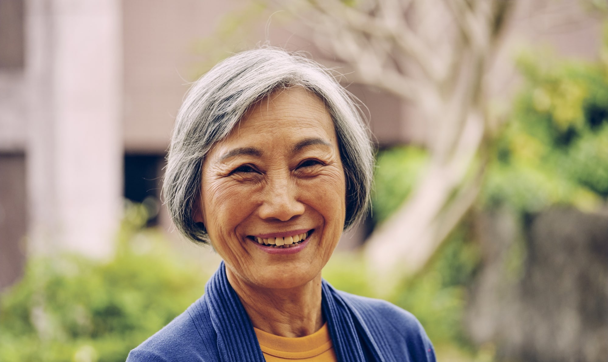 Speak with a neighborhood advisor to learn how <strong>we help you reach your goal.</strong>