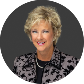 Lynne Parks Headshot
