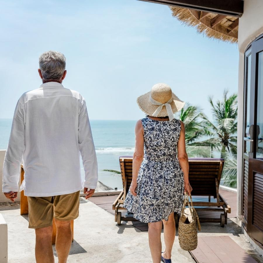 PRE-RETIREES & RETIREESStrategies To Help You Stay On Track Through Retirement