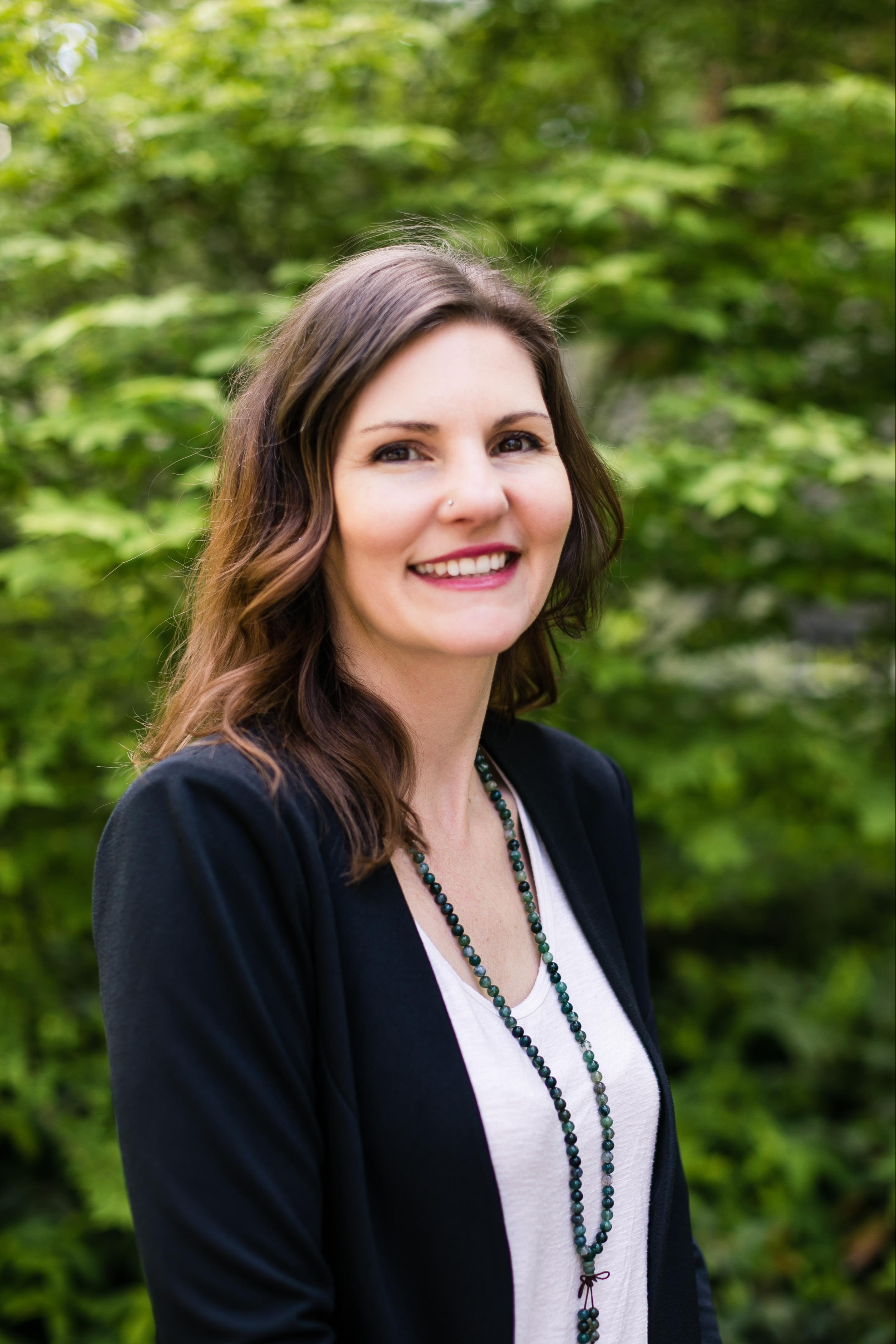 Lisa Fackler headshot
