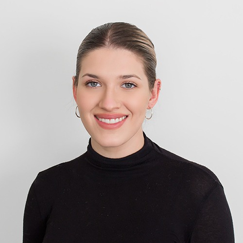 Chloe Becker
