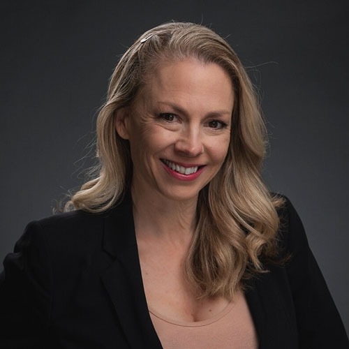 Jennifer Langstaff Headshot