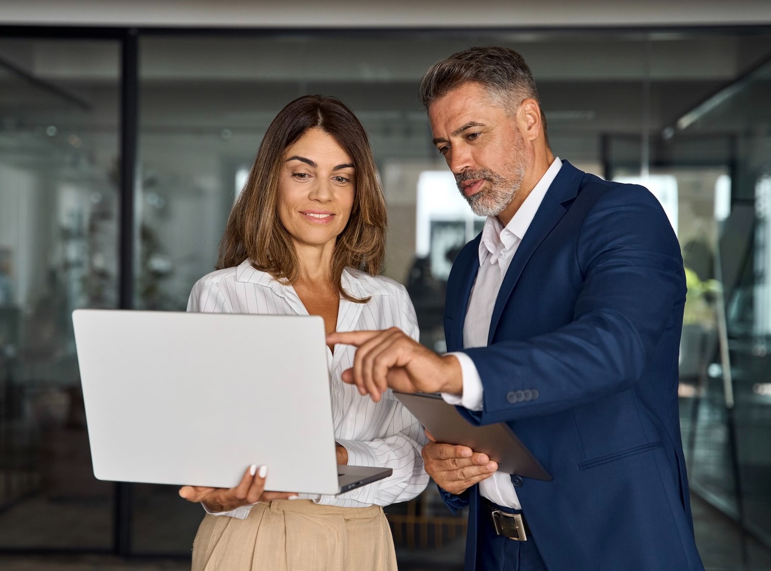 Professionals & Executives