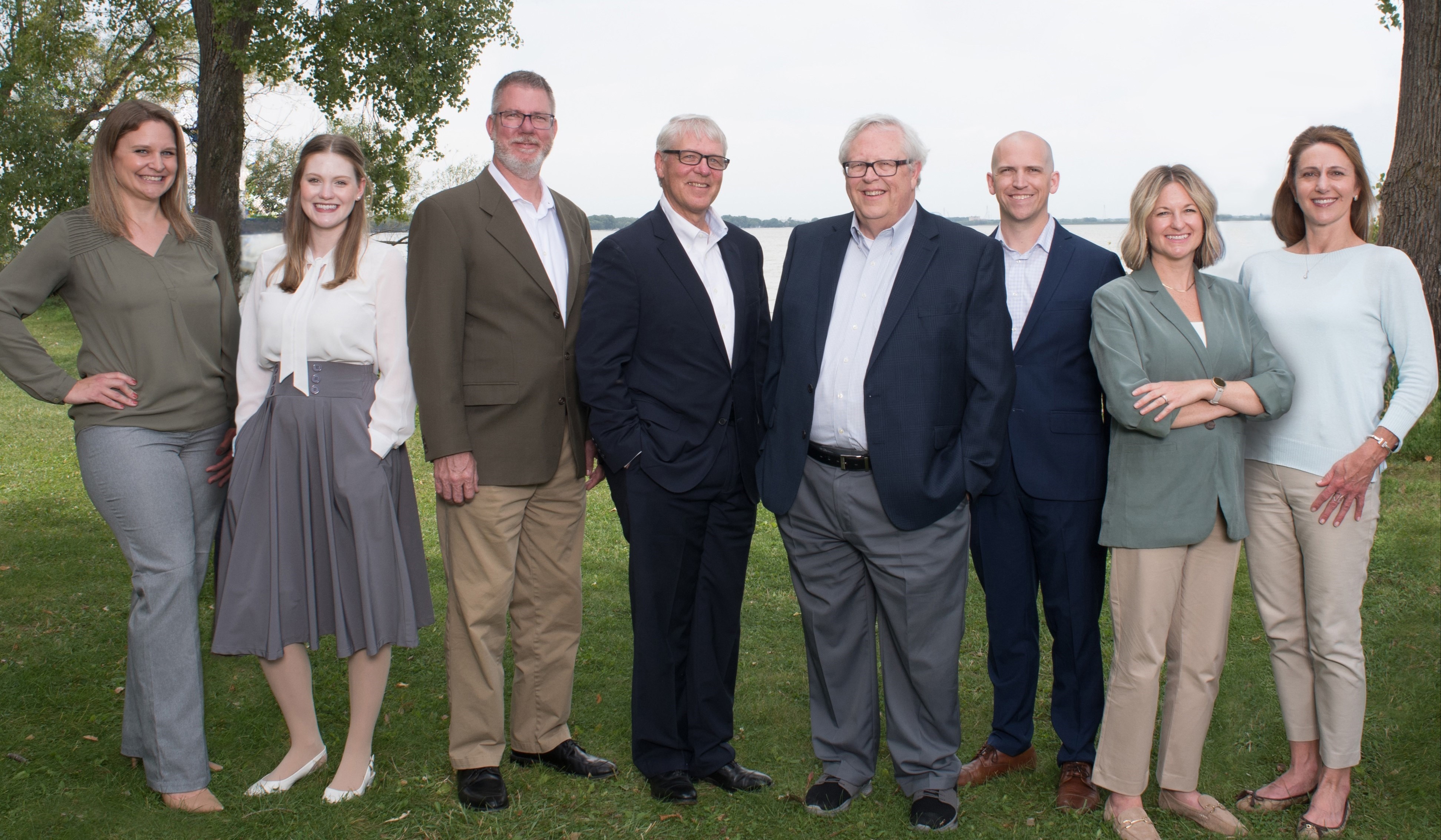 Kelly Lineberger Lake Edge Wealth Advisors | Raymond James | Financial Advisors