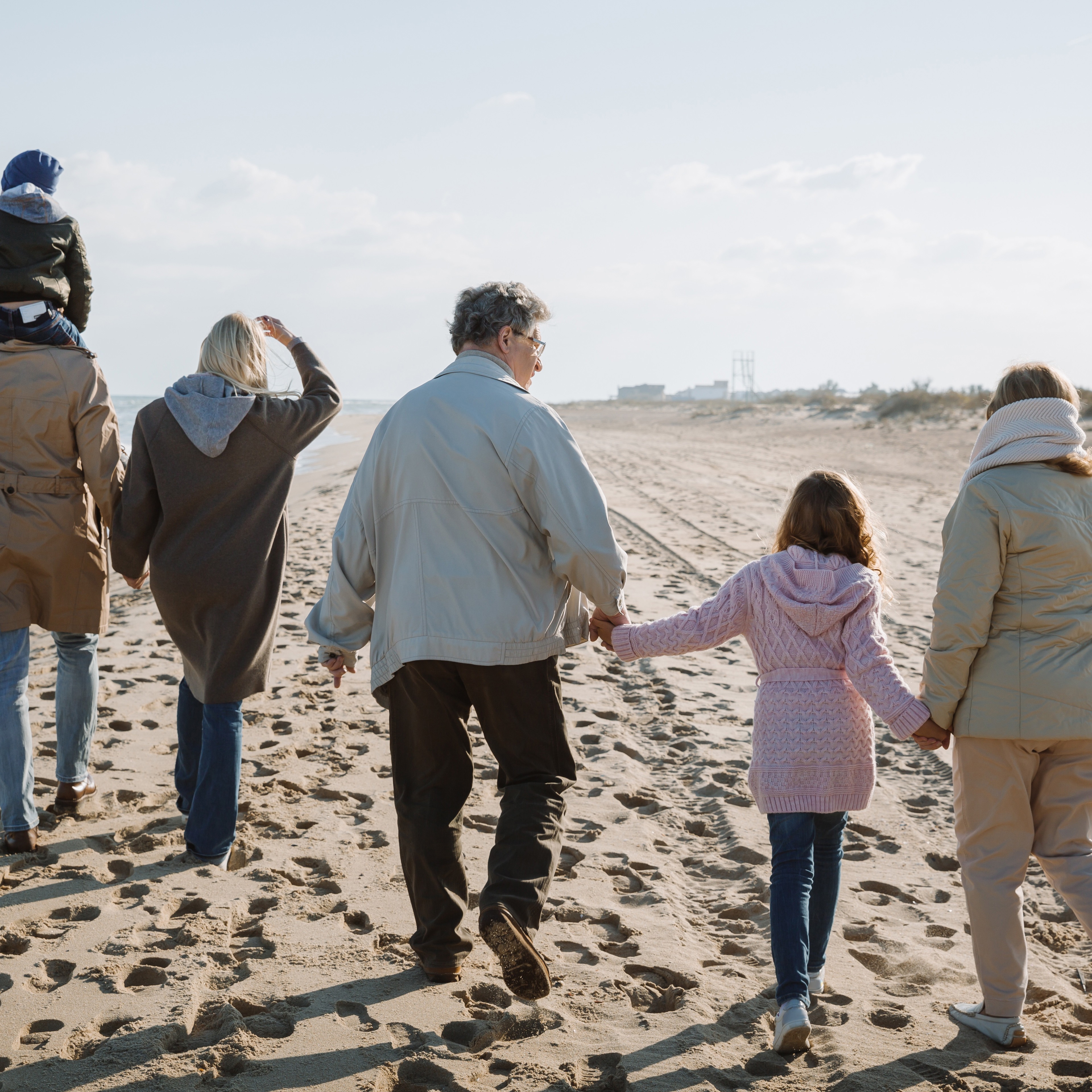 Individuals and Multigenerational FamiliesSupport Your Family’s Financial Journey Across Generations