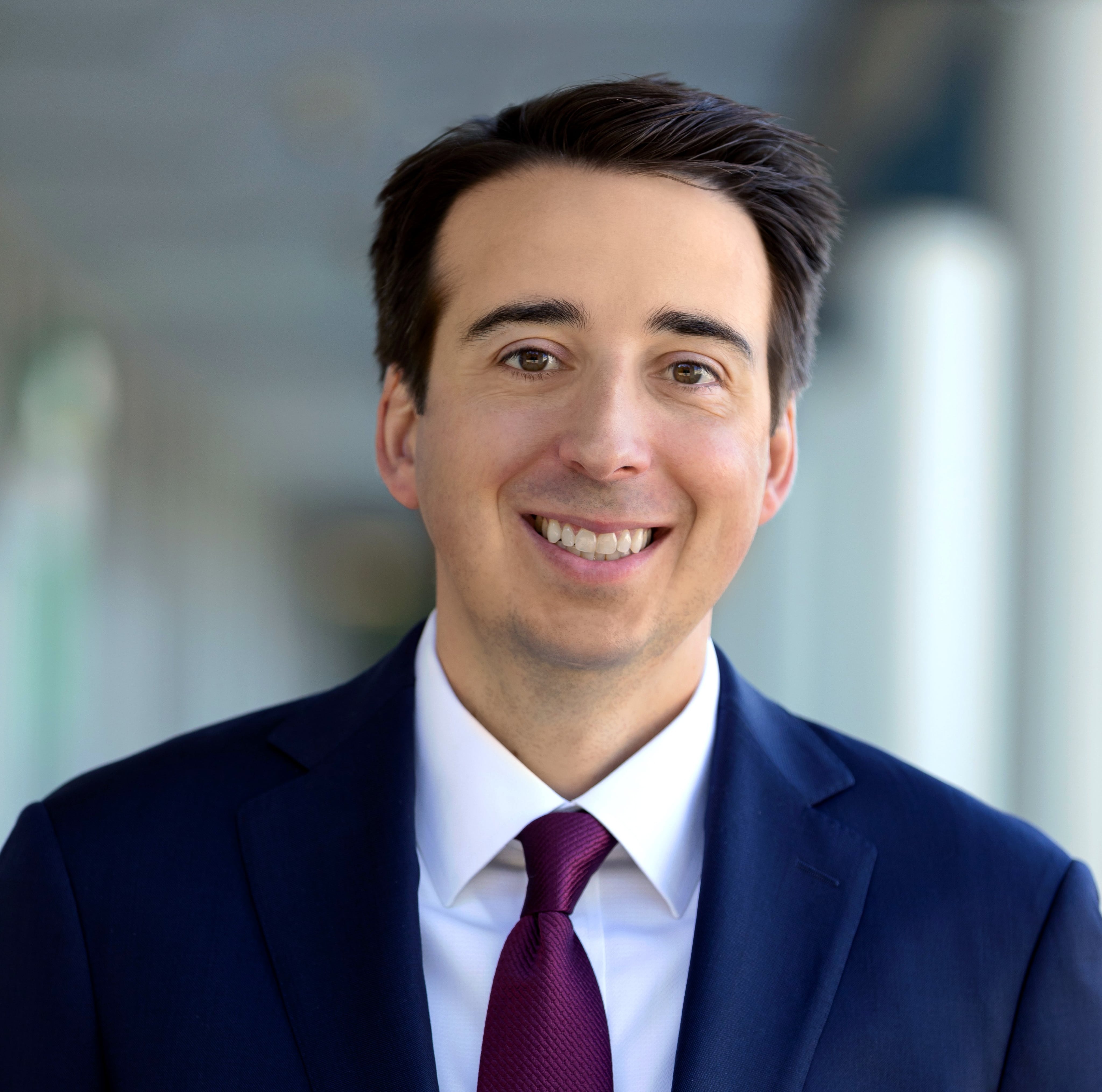 Meet Peter Sikora, CFP®<br/><strong><sup>Wealth advisor</sup></strong><br/>