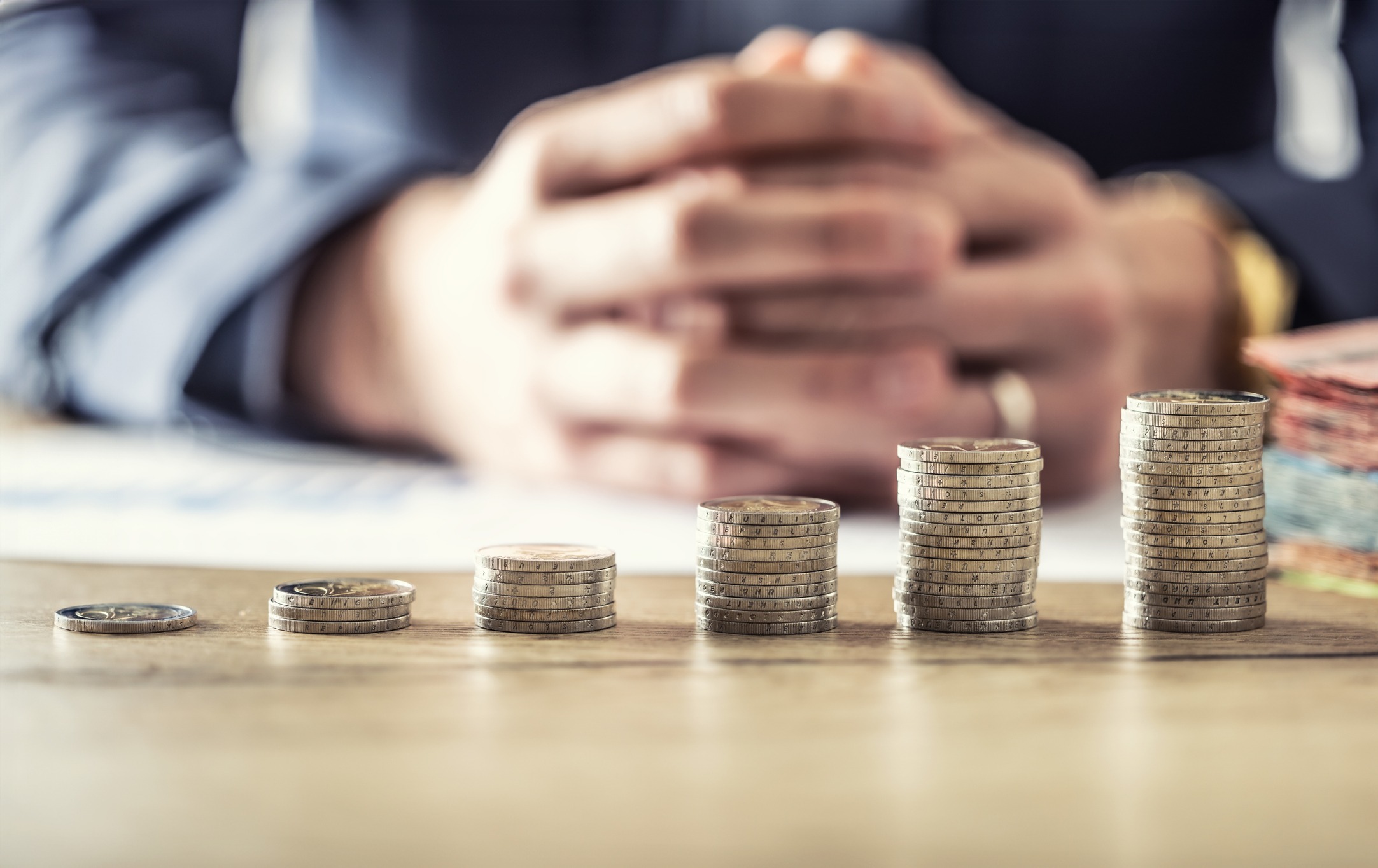 High Earners & Equity CompensationA higher income creates more options—and more decisions.