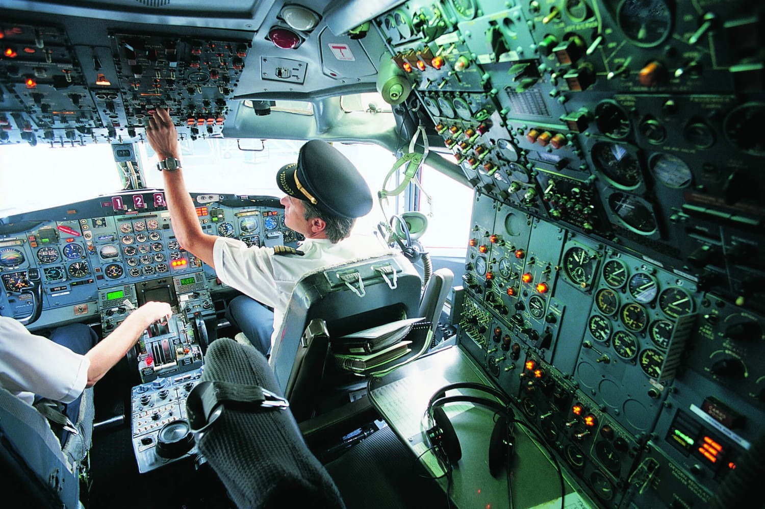 Active and Retired Airline Pilots