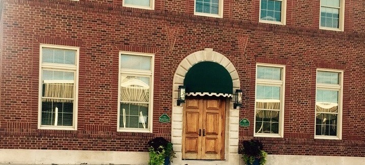 Speak with a neighborhood advisor to learn how <strong>we help you reach your goal.</strong>
