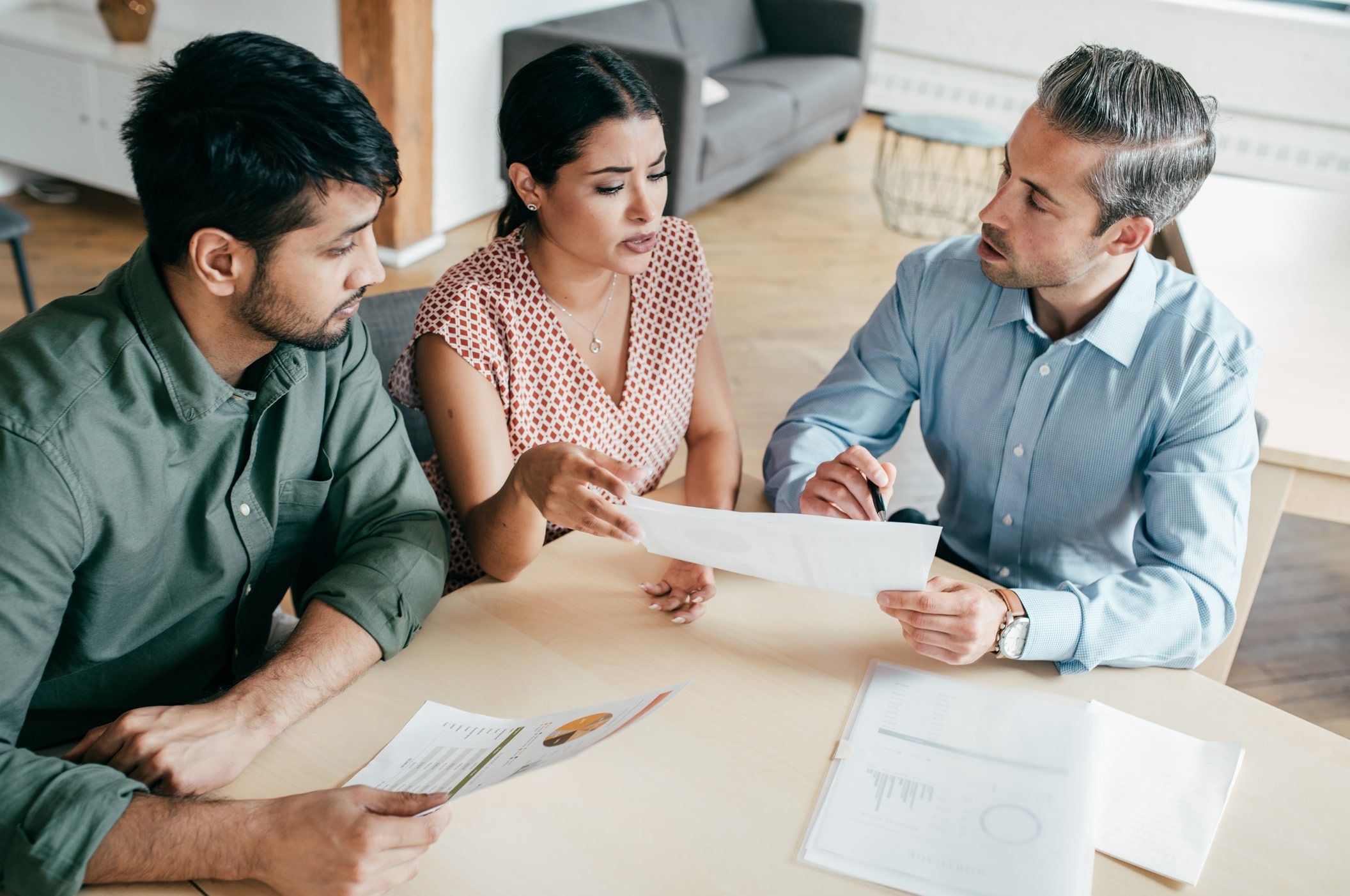 Speak with a neighborhood advisor to learn how <strong>we help you reach your goal.</strong>