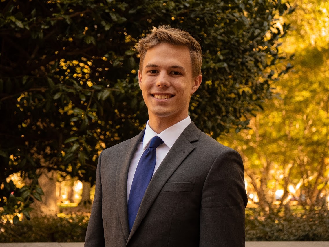 Davis Hawkins,Financial Planner
