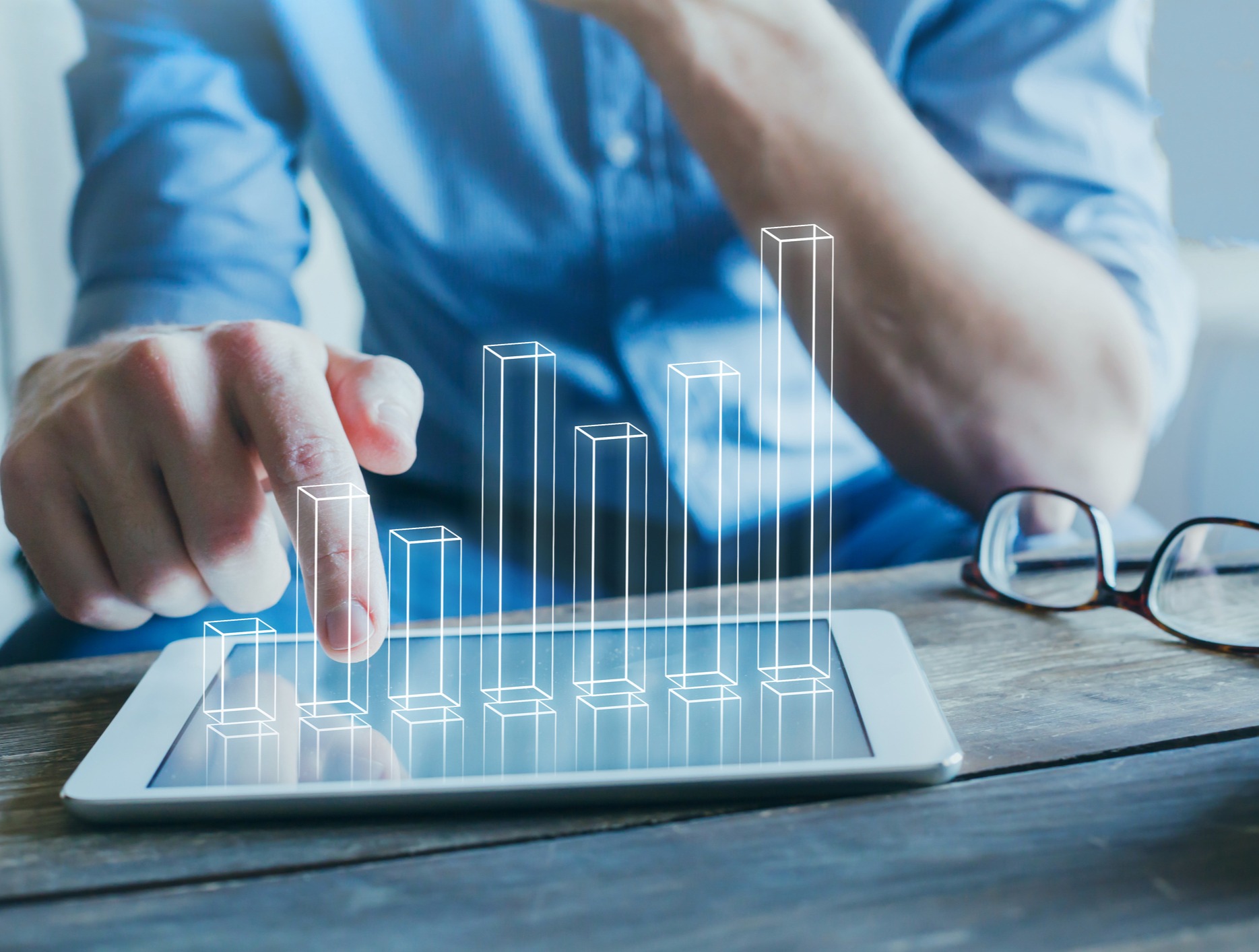Benchmarking and Monitoring Asset Allocations