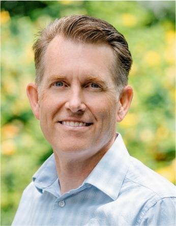 Christopher Busby headshot