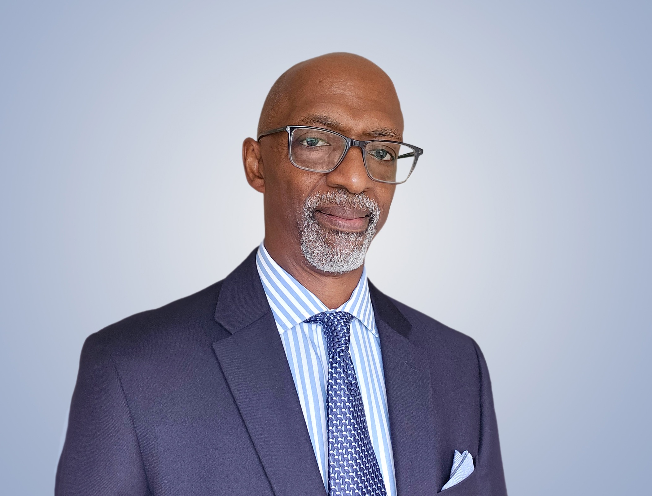Vandolf Parish<br/><sup>ASSOCIATE VICE PRESIDENT - WEALTH ADVISOR</sup>