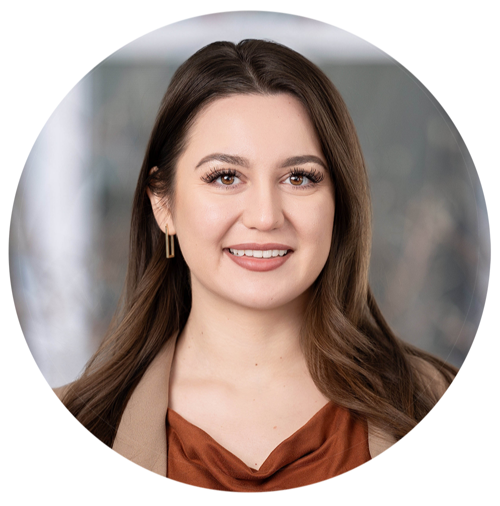 Elva Fako headshot