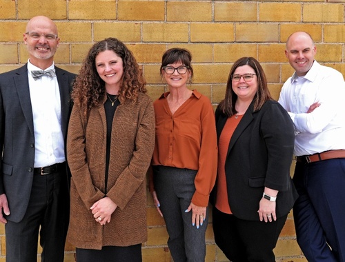 Speak with a neighborhood advisor to learn how we can help you reach your goals.