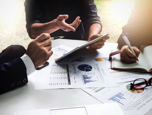 Manage Your Money with Confidence