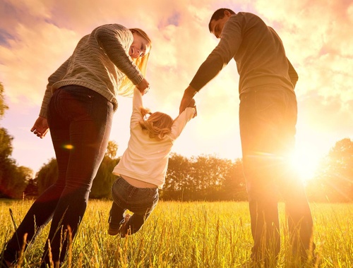 Individuals &<br/>Families