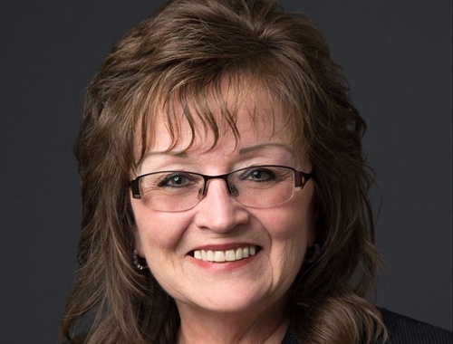 Deenna Schunk-Peru, CRPC®, Financial Advisor | Vice President