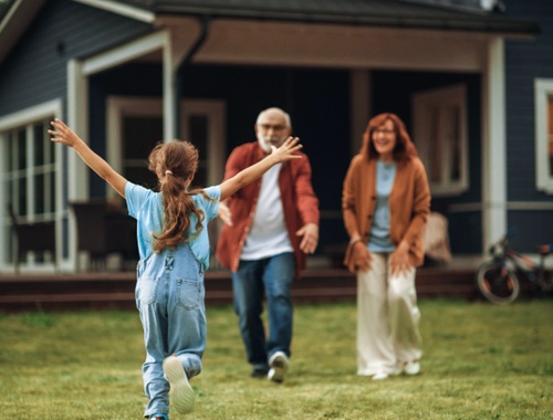 Living in Retirement<br/>Achieving Financial Freedom