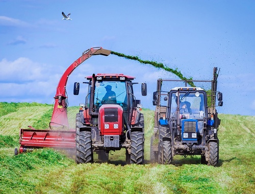 Which farm equipment can be insured with farm equipment insurance?