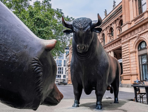 Perspectives Behind Long-Term Market Gains