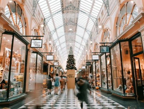 How to Maximize Your Holiday Bonus